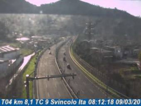 Imagen de vista previa de la cámara web Agnano - Traffic T04 km 008,1